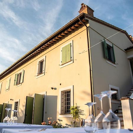 Recchi Franceschini Bike Hotel Last - Minute - Availability Montalto delle Marche Exteriör bild