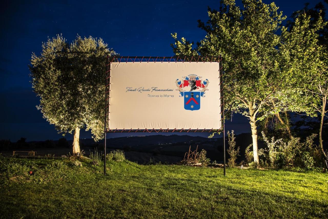 Recchi Franceschini Bike Hotel Last - Minute - Availability Montalto delle Marche Exteriör bild