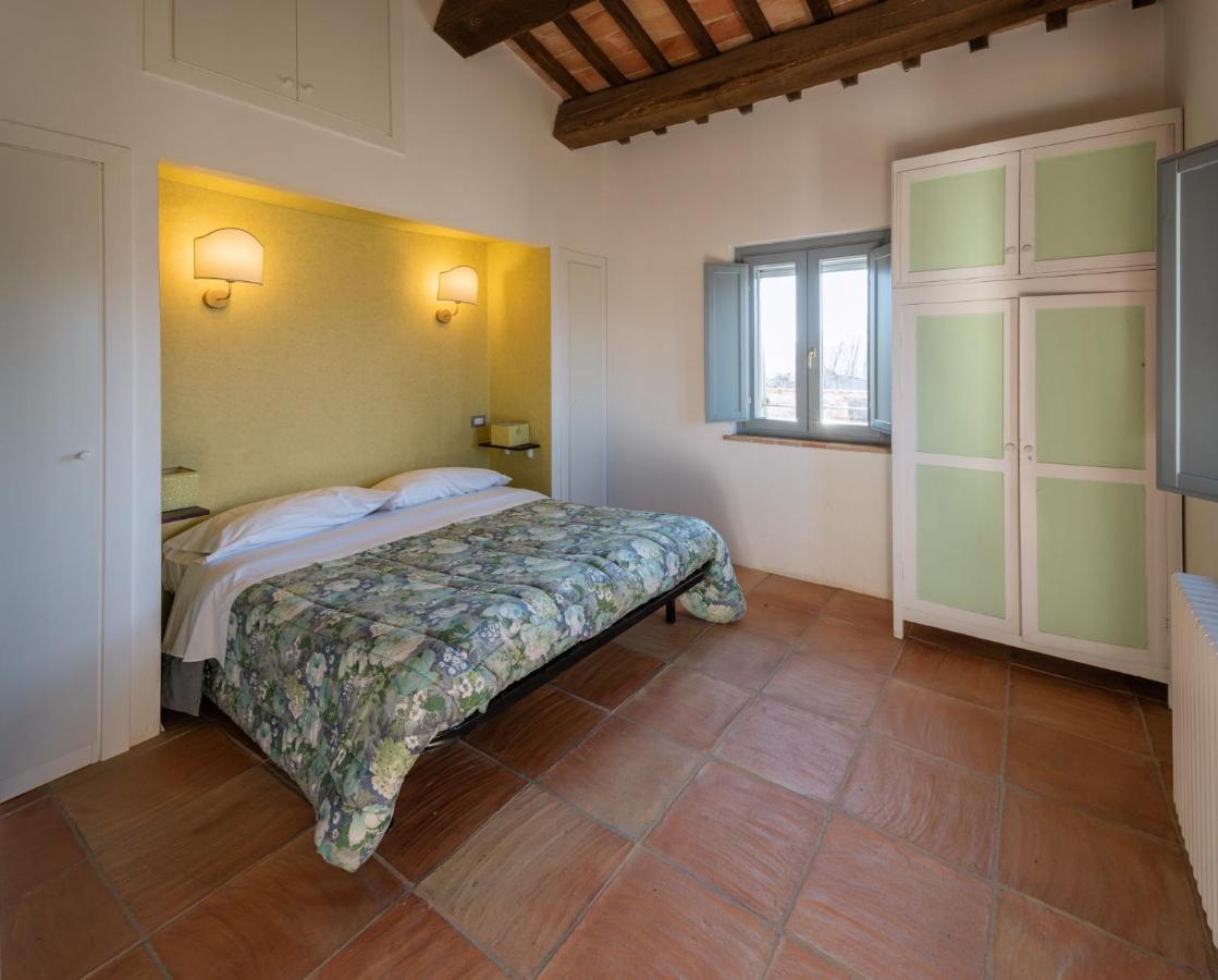 Recchi Franceschini Bike Hotel Last - Minute - Availability Montalto delle Marche Exteriör bild